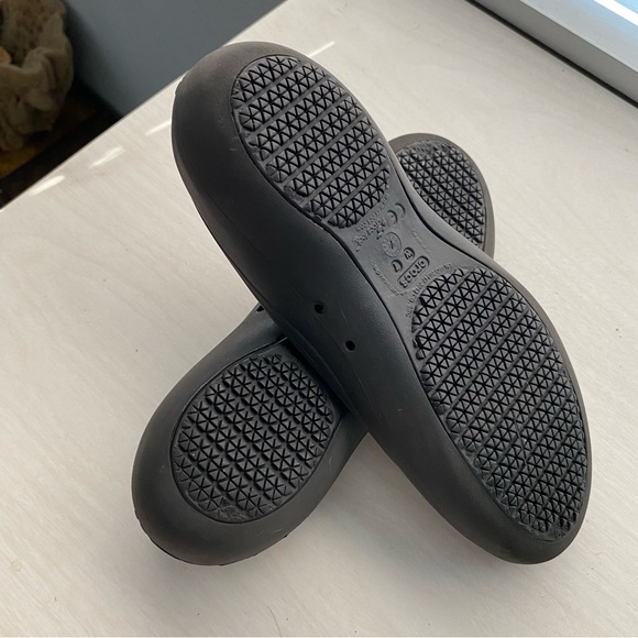 Crocs Marnie Slip On Flats - Picture 4 of 6